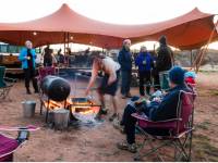 The guides still use traditional outback cooking over the open fire in the Larapinta Campsites |  <i>Caroline Crick</i>