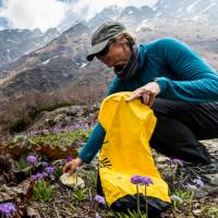 Help us keep the places that inspire us clean by taking part in our 10 Pieces litter initiative |  <i>Lachlan Gardiner</i>